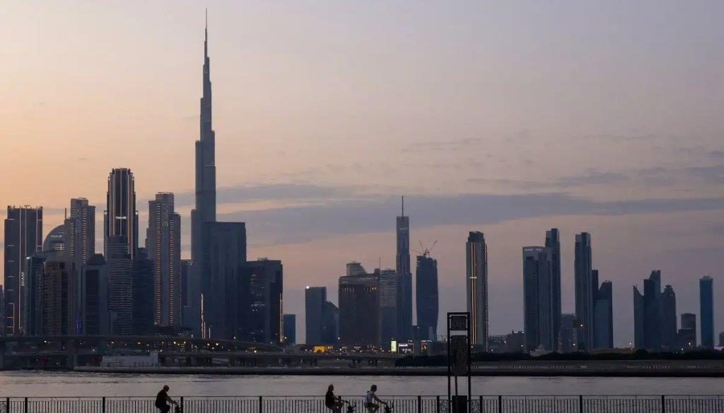 Fitch سوق الديون في الإمارات سيتجاوز 300 مليار دولار بين عامي 2024 و2025