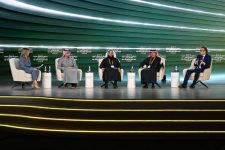 اتفاقيات وإطلاق مشاريع عملاقة حصيلة منتدى «السيادي» السعودي لتمكين القطاع الخاص