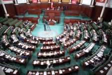 تونس تطلب 920 مليون دولار من «المركزي» لسداد ديون خارجية عاجلة