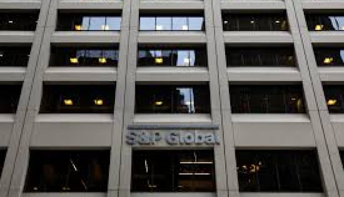 S&P Global downgrades outlooks on five regional US banks to 'negative'