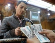 الجنيه المصري يرتفع أمام الدولار بعد القضاء على السوق السوداء