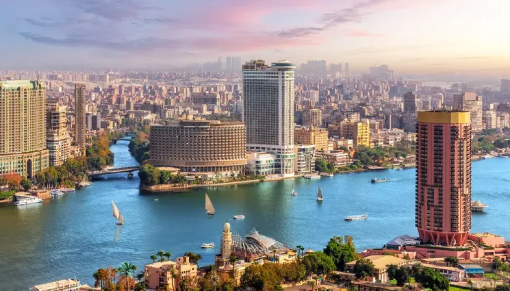 مصر تجمع 57 مليار دولار من تعهدات التمويل الدولية