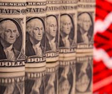 Dollar's rally supercharged by diverging US rate outlook