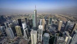 «إس آند بي» نمو اقتصاد الإمارات في 2024 ضعف وتيرة الاقتصادات الخليجية عند مستوى 4.4 %