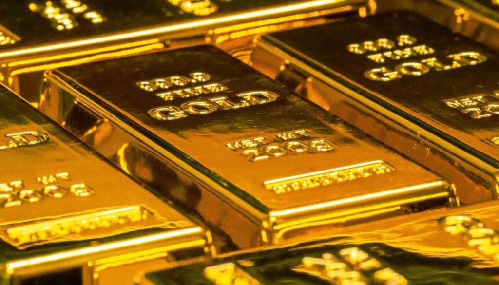 الذهب يرتفع في ظل التوتّر في الشرق الأوسط وانخفاض الدولار