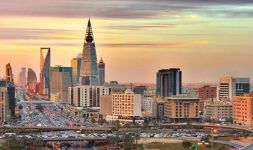بنك الكويت الوطني يتوقع انكماش الناتج المحلي الحقيقي 2.3% في 2024
