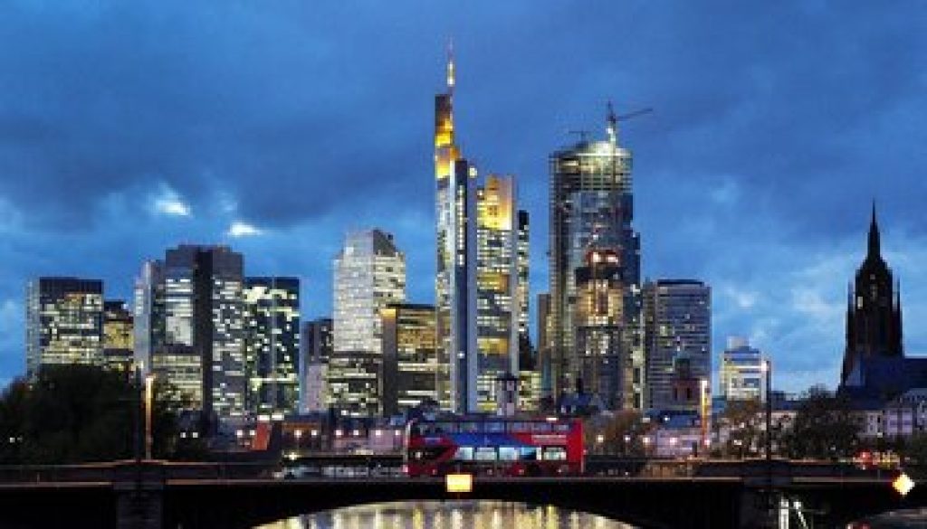 ألمانيا تُخفض توقعات النمو لعام 2024 مع تأجيل تعافي الاقتصاد