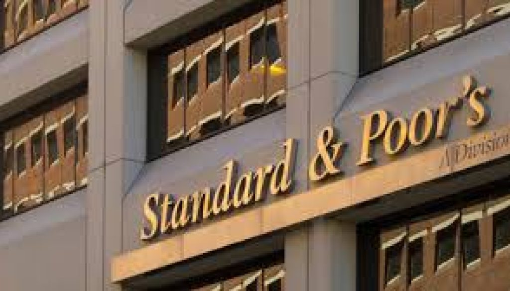 ستاندرد آند بورز نمو متوقع بين8 و9% لقروض البنوك السعودية هذا العام