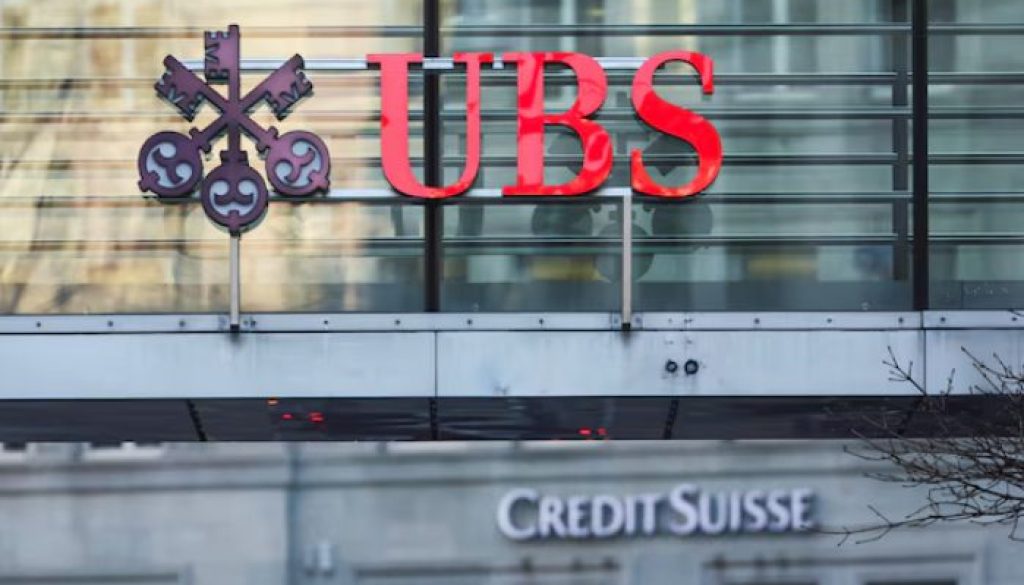 UBS completes merger of Swiss business with Credit Suisse