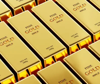 الذهب يتراجع وسط جني أرباح وترقب لبيانات اقتصادية أميركية