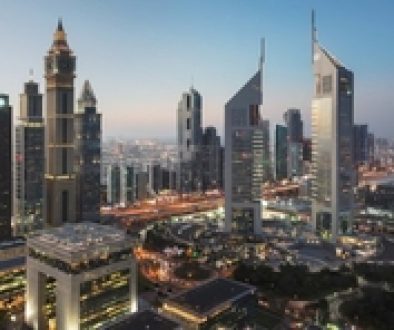 في استطلاع لآراء 24 خبيراً اقتصادياً.. 4.2 نمواً متوقعاً لاقتصاد الإمارات في 2025