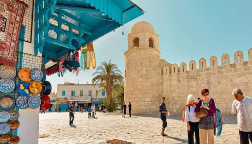 مليار دولار إيرادات السياحة التونسية...توقعات دولية بمزيد تطور القطاع
