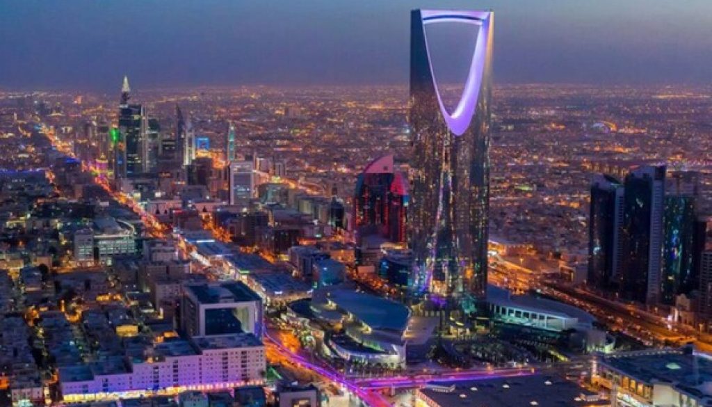 السعودية بدء سريان تعديلات نظام العمل