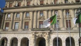 البنك الدولي الجزائر تعمل على تنويع اقتصادها البنك الدولي الجزائر تعمل على تنويع اقتصادها