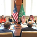 الجدعان يناقش مع وزير الخزانة الأميركي دعم جهود صندوق النقد والبنك الدوليين الجدعان يناقش مع وزير الخزانة الأميركي دعم جهود صندوق النقد والبنك الدوليين