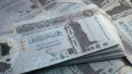 ليبيا تخفّض سعر صرف الدينار إلى 5.5 مقابل الدولار ليبيا تخفّض سعر صرف الدينار إلى 5.5 مقابل الدولار