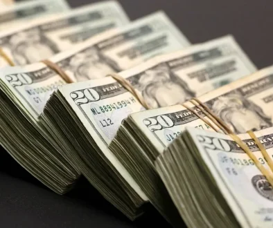 اتفاق الـ90 يوماً بين بكين وواشنطن يعزز الثقة بالدولار