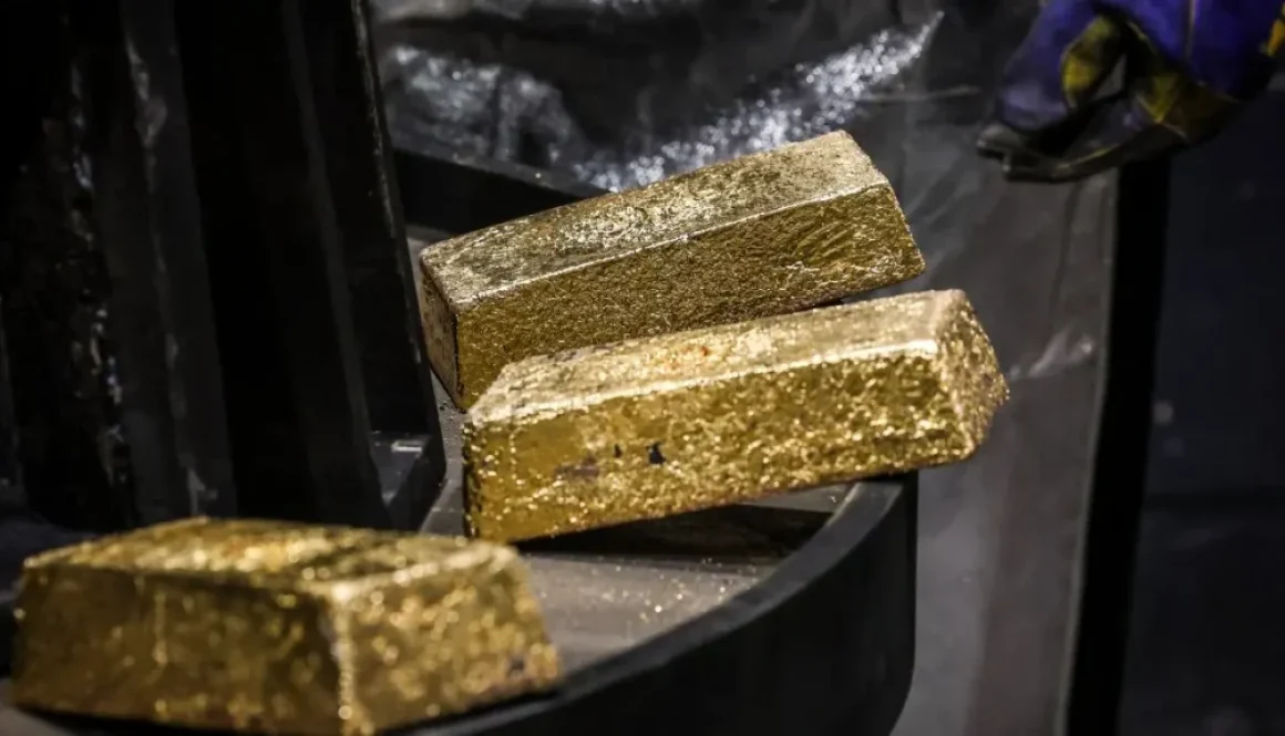 الذهب عند أدنى مستوى في أكثر من شهر وسط ترقب لبيانات أميركية