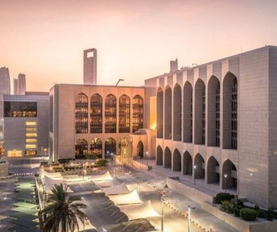 763.8 مليار درهم استثمارات بنوك الإمارات فى مارس2025