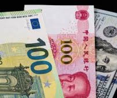 استطلاع 70% من البنوك المركزية تحجم عن زيادة انكشافها على الدولار الأميركي
