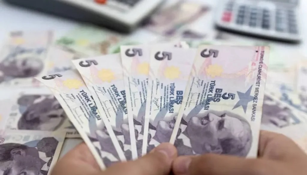 تركيا تحقق فائضاً في الموازنة بنحو 6 مليارات دولار خلال مايو