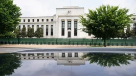 توقعات قاتمة من الفيدرالي.. نمو أضعف وبطالة وتضخم أعلى العام المقبل توقعات قاتمة من الفيدرالي.. نمو أضعف وبطالة وتضخم أعلى العام المقبل