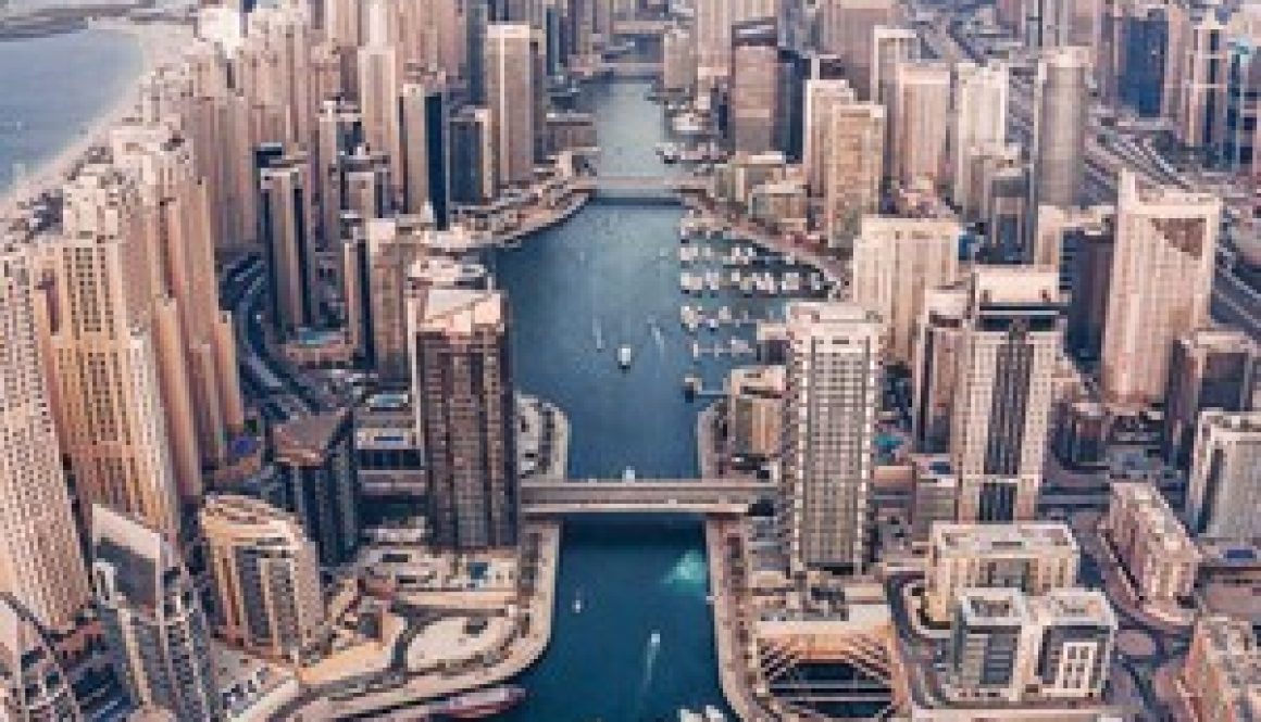 استطلاع توقع تفوق الإمارات في النمو على نظيراتها بدول التعاون 2025