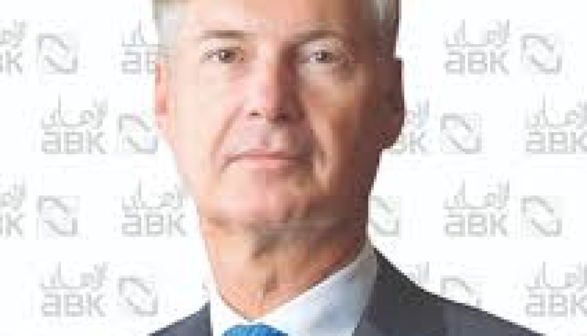 «الأهلي» فان دير تول رئيساً تنفيذياً جديداً