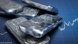 بين التحوط والصناعة الفضة تنافس الذهب كخيار استثماري