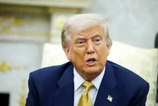 ترمب لا يخطط لإقالة رئيس «الاحتياطي الفيدرالي» باول ترمب لا يخطط لإقالة رئيس «الاحتياطي الفيدرالي» باول