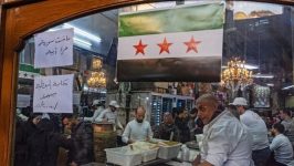ترمب ينهي 46 عاماً من العقوبات على سوريا.. ما الذي تغيّر؟ ترمب ينهي 46 عاماً من العقوبات على سوريا.. ما الذي تغيّر؟