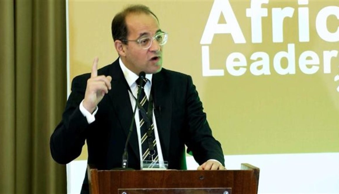 قمة أفريقيا بلندن تحتفي بفوز أحمد كجوك بجائزة أفضل وزير مالية بالقارة السمراء