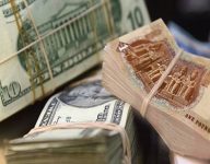 هل يواصل الجنيه المصري رحلة الصعود أمام الدولار؟