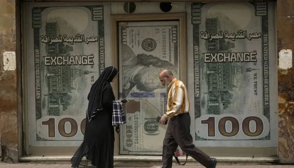 3 أسباب لتراجع الدولار في مصر