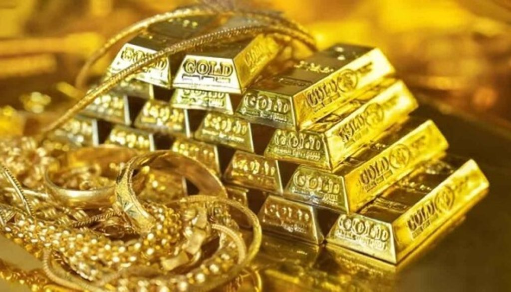 الذهب ينتعش من أدنى مستوياته في أسبوعين والأنظار على اجتماع ترامب وزيلينسكي (1)
