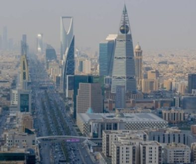 صندوق النقد يقترح خفض الحد الأقصى لأقساط قروض الأفراد في السعودية دون 65