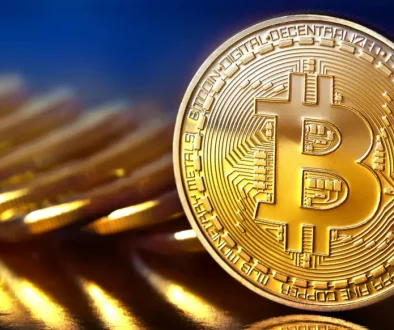 مع تحطيم بيتكوين للأرقام التاريخية هل دخلنا فعلياً عصر الاقتصاد اللّامركزي؟