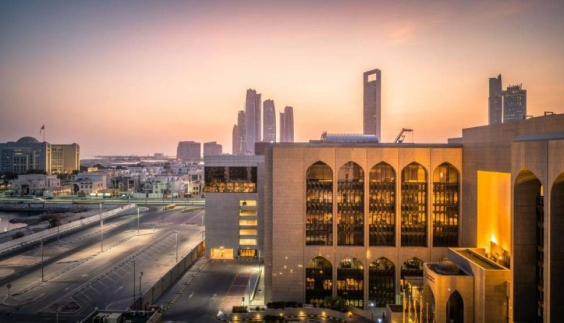817.5 ملياراً استثمارات البنوك العاملة في الإمارات