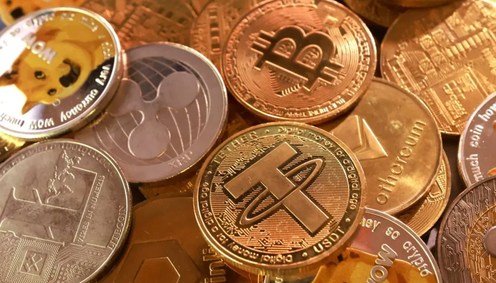 أكثر من 1.5 مليار دولار تتلاشى تصفية جماعية تهز أسواق العملات الرقمية