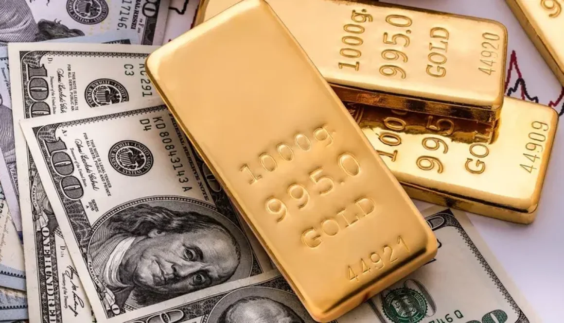 ارتفاع قياسي للذهب مع تراجع الدولار قبيل اجتماع المركزي الأميركي