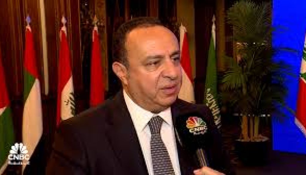 الأمين العام لاتحاد المصارف العربية الأولوية في لبنان لإعادة ودائع ما دون 100 ألف دولار باستخدام وسائل دفع مرنة
