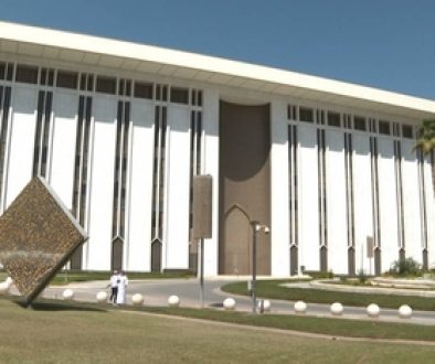 البنك المركزي السعودي يرخص لخمس شركات بممارسة نشاطات التمويل والوساطة