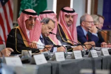 الجدعان يشدد على «صمود» الاقتصاد السعودي رغم حالة عدم اليقين العالمية الجدعان يشدد على «صمود» الاقتصاد السعودي رغم حالة عدم اليقين العالمية