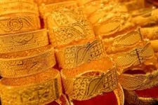 الذهب يتراجع على خلفية ارتفاع الدولار وتنامي آمال الاتفاق بين أميركا والصين الذهب يتراجع على خلفية ارتفاع الدولار وتنامي آمال الاتفاق بين أميركا والصين