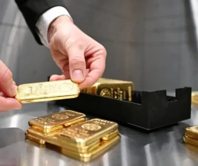 الذهب يواصل مكاسبه بعد قرار الفيدرالي... والأسواق تستجيب بإيجابية