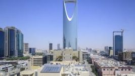السعودية تواصل الإنفاق التريليوني لتعزيز المشاريع التنموية رغم تباطؤ الاقتصاد العالمي السعودية تواصل الإنفاق التريليوني لتعزيز المشاريع التنموية رغم تباطؤ الاقتصاد العالمي