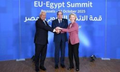 بروكسل تعد القاهرة بمساعدات بـ 4 مليارات يورو خلال أول قمة أوروبية-مصرية بروكسل تعد القاهرة بمساعدات بـ 4 مليارات يورو خلال أول قمة أوروبية-مصرية