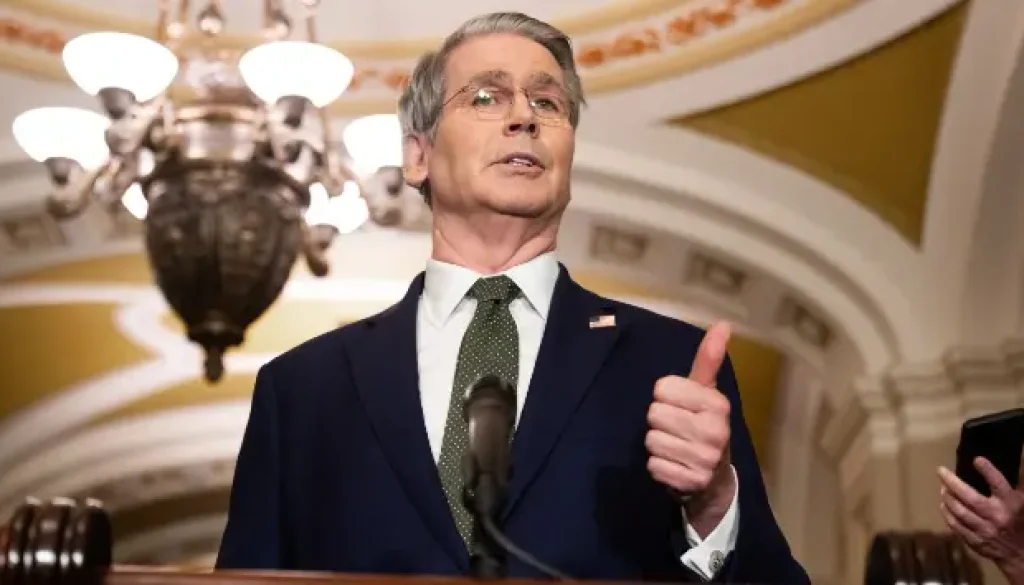 بيسنت جولة آسيا تجذب تريليوني دولار استثمارات للولايات المتحدة بيسنت جولة آسيا تجذب تريليوني دولار استثمارات للولايات المتحدة