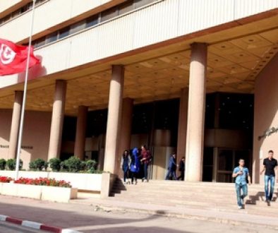 تونس تعتزم الاستعانة مجددا بالبنك المركزي لسد العجز المالي بالخزينة