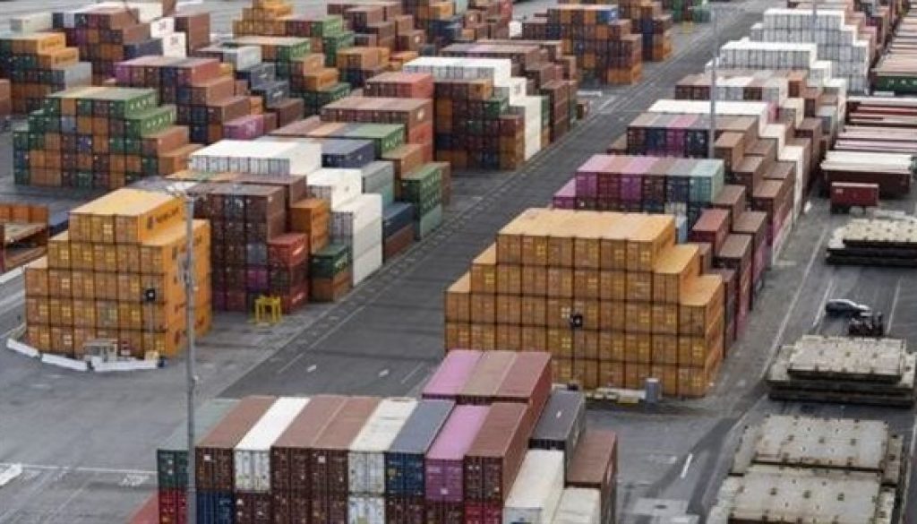 عجز الميزانية الأميركية يستقر عند 1.8 تريليون دولار رغم قفزة إيرادات الرسوم